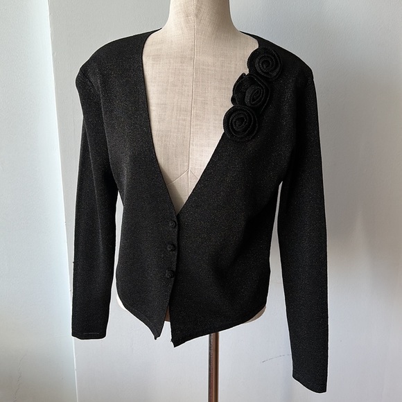 Black flower bud lined sparkling cardigan - Picture 2 of 8